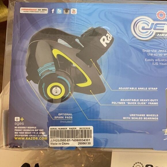 Razor-Jetts/Heel Wheels. Real sparking action. Only worn as a try on in house. - Picture 5 of 9